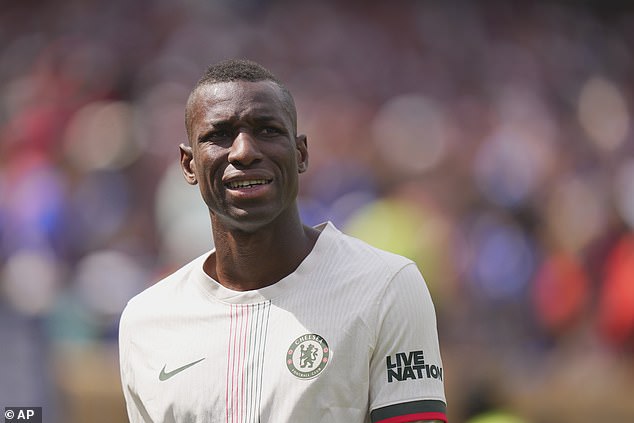A Bayern Munich chief has revealed when the club were informed that their loan move for Nicolas Jackson had collapsed