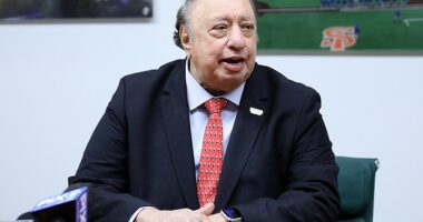 Billionaire supermarket owner John Catsimatidis has slammed Zohran Mamdani's policies as unrealistic and similar to the agenda championed by Fidel Castro of Cuba