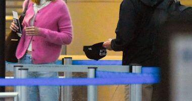 Bradley Cooper and Gigi Hadid were glimpsed this week at JFK Airport in New York City , apparently about to embark on a getaway