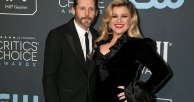 Kelly Clarkson's Ex-Husband Brandon Blackstock Passes Away Following Battle With Terminal Disease