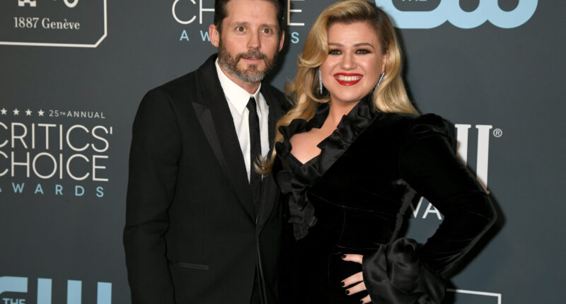 Kelly Clarkson's Ex-Husband Brandon Blackstock Passes Away Following Battle With Terminal Disease