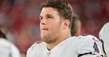 Buccaneers Have Barton Take Reps In Place of NFL All-Pro Wirfs