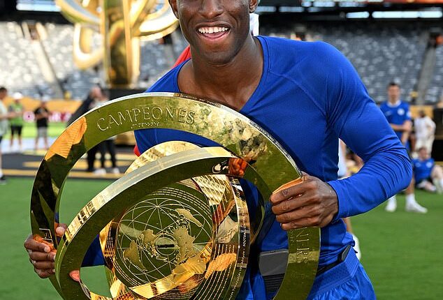 Chelsea are unlikely to replace Nicolas Jackson if the forward leaves this month