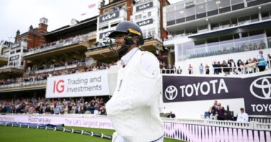 Chris Woakes plays with dislocated shoulder in tense England-India finale