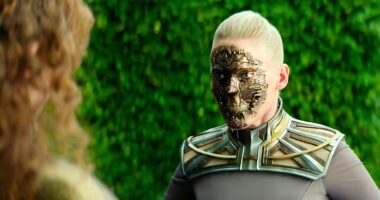 Demerzel Grapples With Guilt and Two Cleons Make a Drastic Move