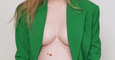 I even arranged the photoshoot, so I could remember how my pregnant body looked with pride, writes Flora Gill