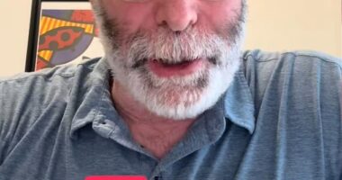 A pediatrician and father-of-seven has shared the three vital things that every parent should know in order to save their child's life if they start choking