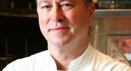 The restaurant war between Sydney hospitality heavyweights Neil Perry and Eddie Levy has taken a twist worthy of any reality cooking show. (Pictured: Neil Perry)