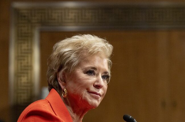 Ed. Sec. Linda McMahon Shows How It's Done After Speech Gets Interrupted by 'Clowns' – RedState