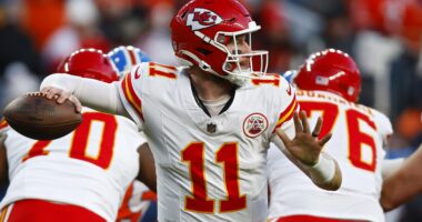 Ex-Chiefs QB Resurfaces With NFL Playoff Contender: Report