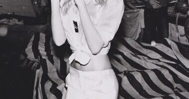 A Guess advertisement from 2012 featuring Claudia Schiffer.