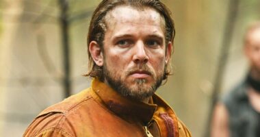 Fire Country Season 4 Faces A Bigger Story Problem Than Losing Both Vince & Gabriela