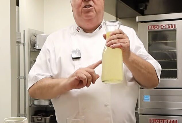 Former royal chef Darren McGrady revealed Queen Elizabeth's favourite beverage, which was  a Lemon Refresher