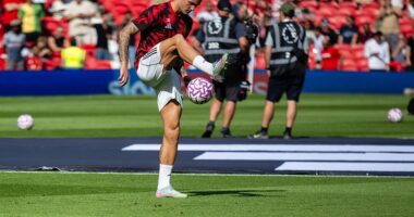 Fulham vs Manchester United - Premier League: Live score, team news and updates as Benjamin Sesko starts on the bench and Andre Onana is overlooked AGAIN