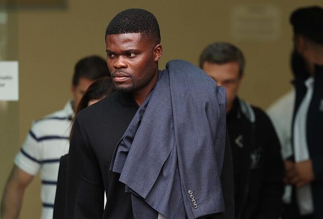 Villarreal supporters have voiced their opposition to the imminent signing of Thomas Partey