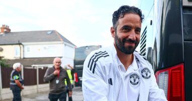 Grimsby vs Manchester United - Carabao Cup: Live score, team news and updates as Kobbie Mainoo STARTS as Ruben Amorim looks for first win of the season... with draw taking place before AND after
