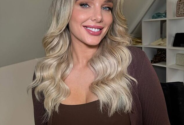 Helen Flanagan has turned to celebrity dating app Raya in a last ditch attempt to find love after breaking off her relationship with boyfriend Robbie Taylor
