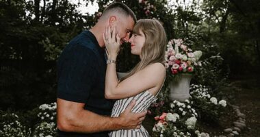 Taylor Swift and Travis Kelce sent fans into a frenzy when they announced their engagement on Tuesday, and already fans are spotting hints that the NFL star was ready to propose...