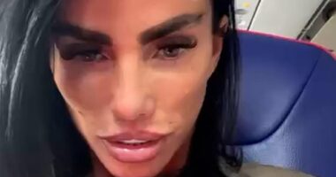 The hilarious moment a horrified plane passenger realises he's sat behind Katie Price has been captured on film