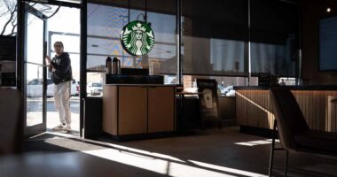 How restaurant chains are competing on in-store vibes to win back customers