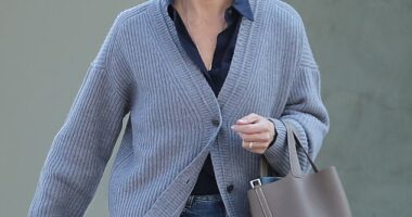 Jennifer Garner was glimpsed with a glittering ring on her left hand fourth finger this weekend, amid her long-running romance with businessman John Miller