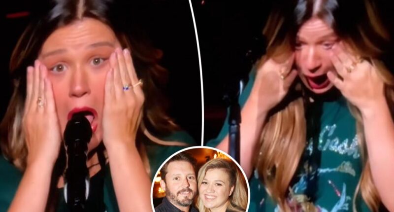 Kelly Clarkson cries mid-concert days before Brandon Blackstock's death: video