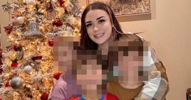 Kiwi mum Sarah Shaw (pictured) was detained in the US along with her youngest son for more than three weeks after a minor administrative issue with her visa