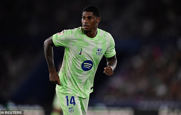Man United loanee Marcus Rashford endured a difficult evening on his first start for Barcelona
