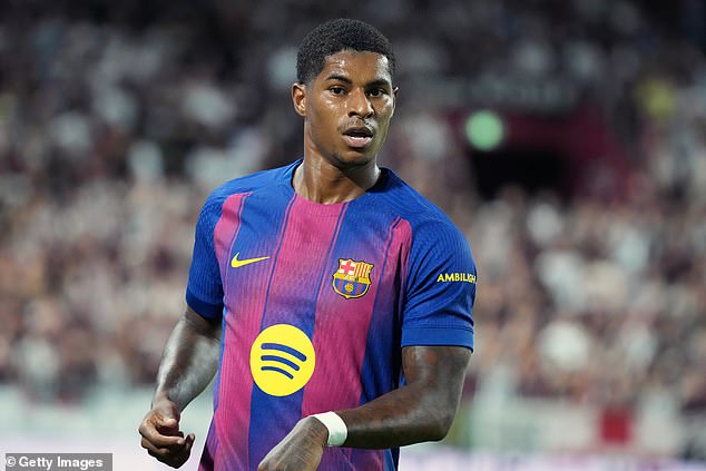 Marcus Rashford has hit back at former professionals who put down today's biggest stars and insisted that he would 'want to lift players' in their position