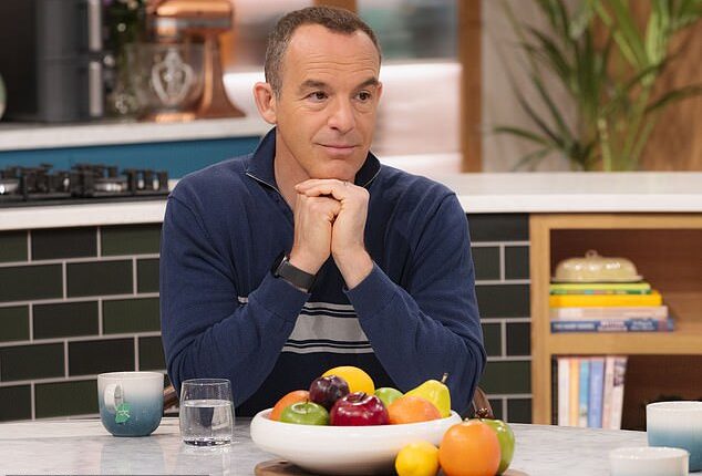 Martin Lewis has issued an urgent warning to UK workers to cash in hundreds of pounds of unclaimed pay. Pictured