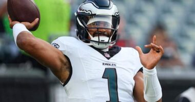 NFL Legend Shares Details of His Talks With Eagles QB Jalen Hurts