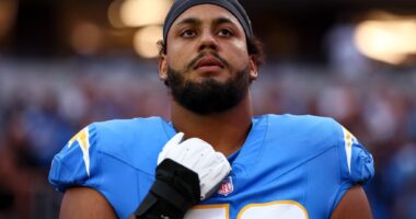 Celebrity Net Worth logo