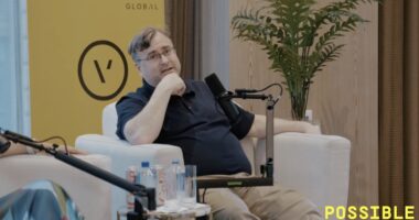 Reid Hoffman Stands By Smartmatic Amid Latest Bribery Charges