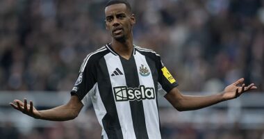 Alexander Isak has reportedly told Man United he is not interested in moving to Old Trafford