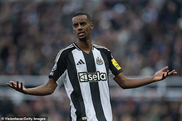 Alexander Isak has reportedly told Man United he is not interested in moving to Old Trafford