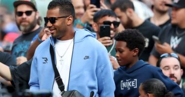 Russell Wilson Gives Gift to Seahawks Rookie QB Jalen Milroe