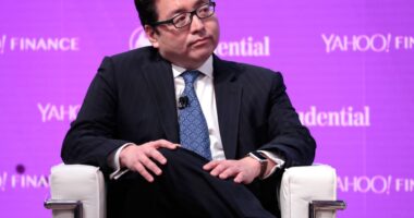 Strategist Tom Lee says the S&P 500 can reach as high as 7,000 — if two conditions are met
