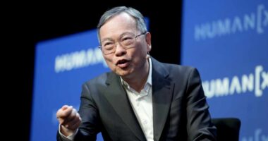 Super Micro has a new outlook, but its stock can’t dodge these old questions