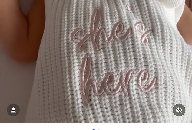 Elliott Wright has weclomed his fifth child - a beautiful baby girl named, Dolly, with his wife Sadie
