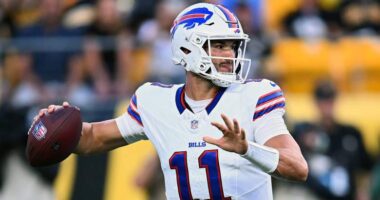 Vikings Trade Idea Nets Mitch Trubisky After Sam Howell Benched