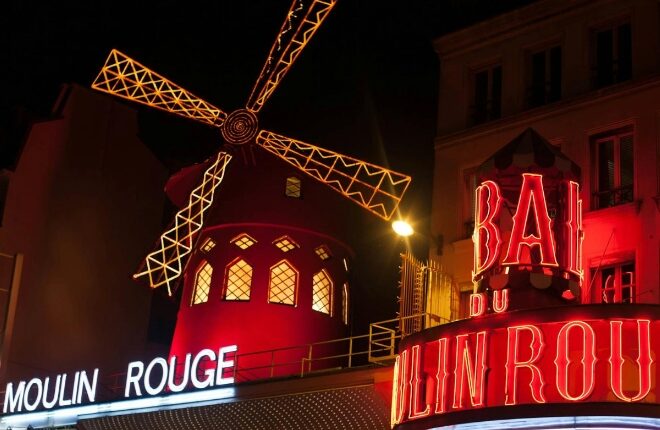 What Makes the Moulin Rouge Shows in Paris a Must-See Experience