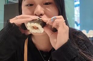 Food content creator Nessa recently sparked an online frenzy after sharing a TikTok in which she calls sushi hand rolls 'Australian sushi'