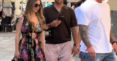 Pictured: Sydney Sweeney (left) is now said to be 'seriously' dating the controversial music manager Scooter Braun (centre)