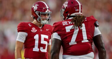 Alabama's Ty Simpson Sets School Record In 4 TD First Half