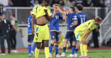 Alexander Isak was unable to prevent Sweden from falling to a surprise defeat by Kosovo