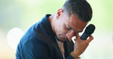 Antony broke down in tears during his presentation as a Real Betis player on Tuesday