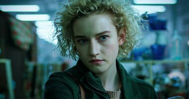 Apple TV+'s Your Friends & Neighbors Is Not The Next Breaking Bad