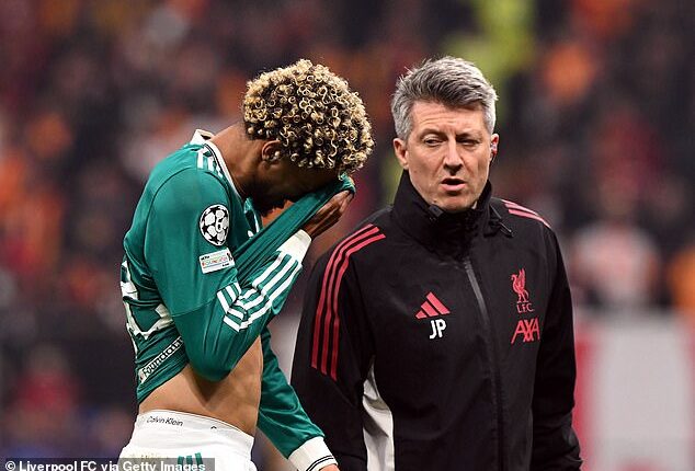 Hugo Ekitike came off with what appeared to be a muscular injury in the second half