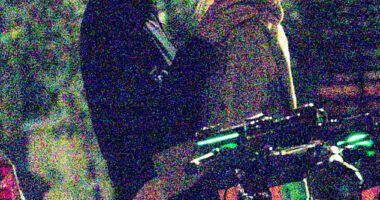 Ellie Goulding's ex, art dealer Caspar Jopling, was spotted sharing a passionate kiss with Olivia Wilde in Notting Hill, London