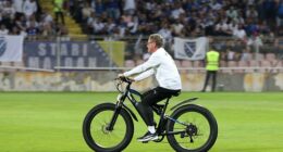 Ralf Rangnick surprised supporters on Tuesday night when he rode a bike across the pitch before Austria's World Cup qualifier